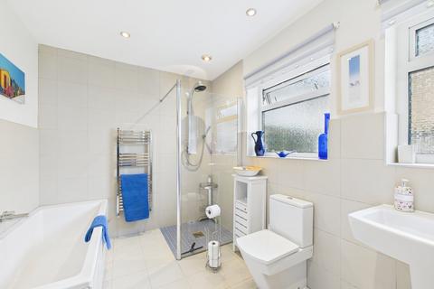 3 Capel Close, Kingsgate, Broadstairs, CT10 3LR