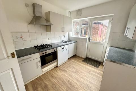 3 bedroom terraced house to rent, Ensign Way, Stanwell, Staines-upon-Thames, TW19