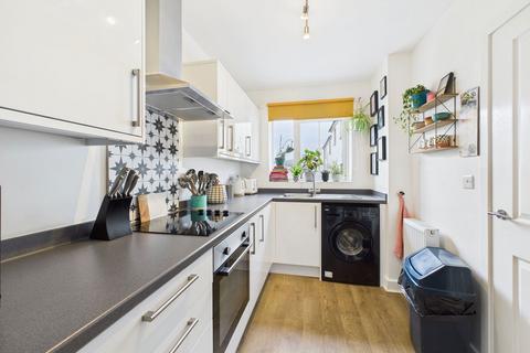 13 Gwartha Close, St Austell, PL25 3GF
