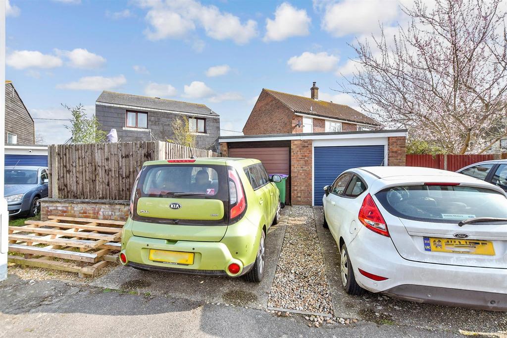 Driveway/Parking