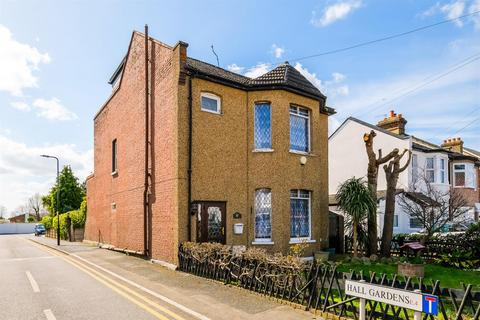 4 bedroom house for sale, Hall Lane, Chingford