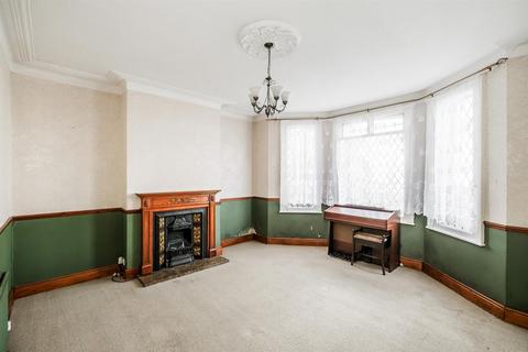 4 bedroom house for sale, Hall Lane, Chingford