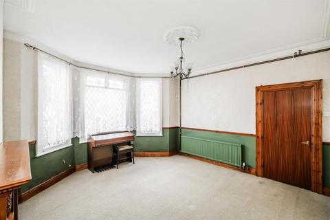 4 bedroom house for sale, Hall Lane, Chingford