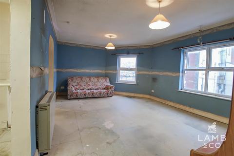 1 bedroom flat for sale, Victoria Street, Harwich CO12