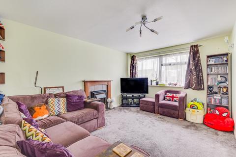 4 bedroom semi-detached house for sale, Broom Grove, Knebworth, Hertfordshire, SG3