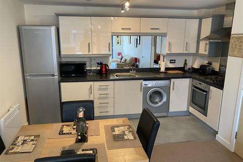 2 bedroom apartment for sale, Waterfall House, Stourport-On-Severn