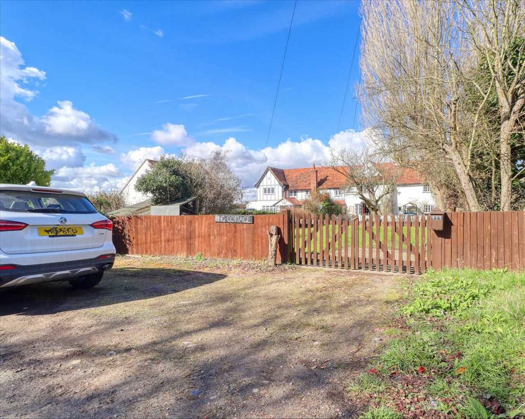 Driveway/Frontage