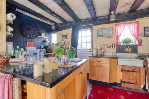 3 bedroom semi-detached house for sale, Great Holland CO13