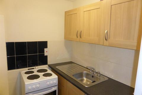 1 bedroom ground floor flat to rent, St Georges Avenue, Kingsthorpe, NN2