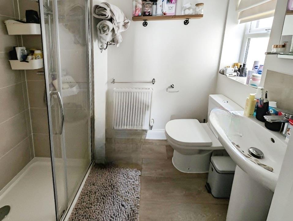 Ensuite.jpg