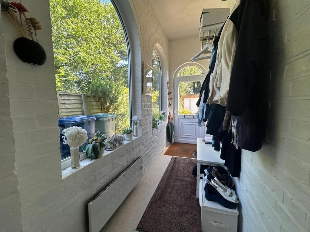 Hallway.jpg