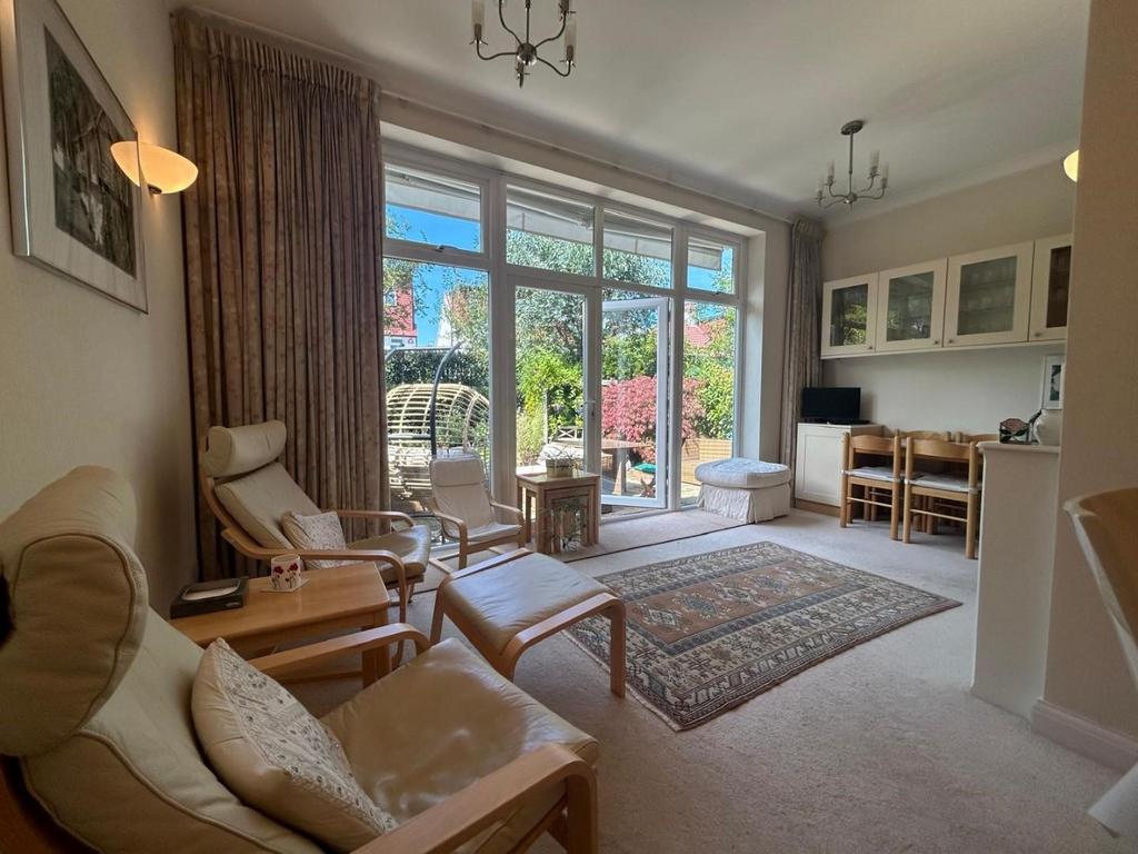 C.jpg