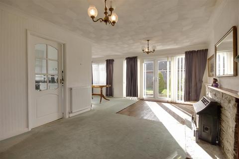 3 bedroom detached bungalow for sale, Hunter Road, Elloughton