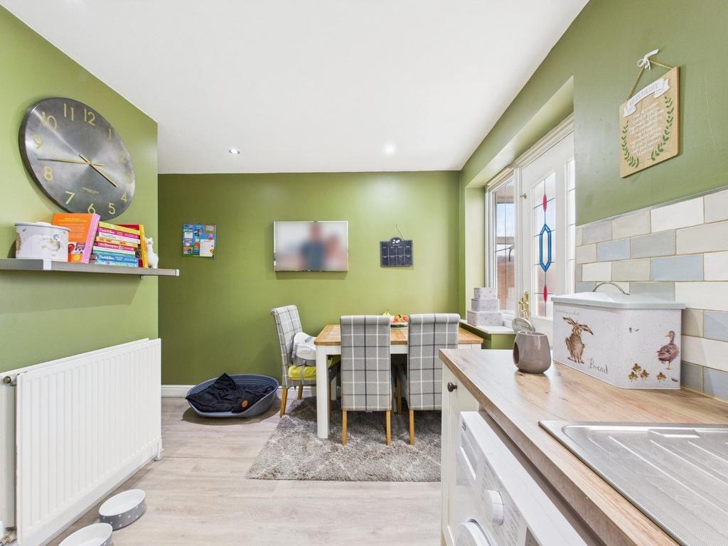Lounge/Dining Room