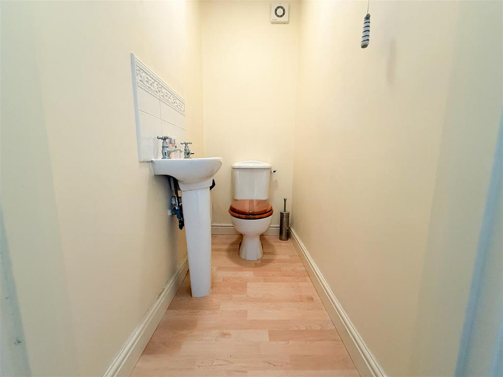 Downstairs wc