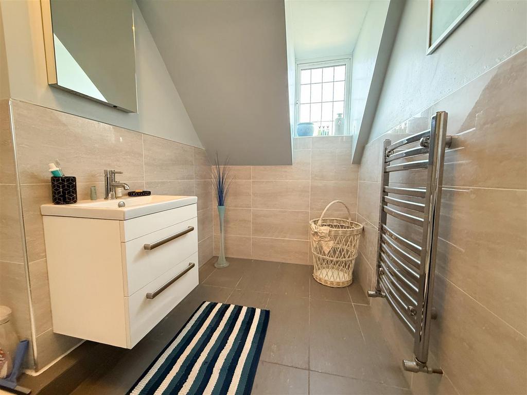 Ensuite shower room