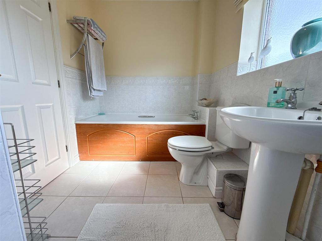 Family bath and shower room