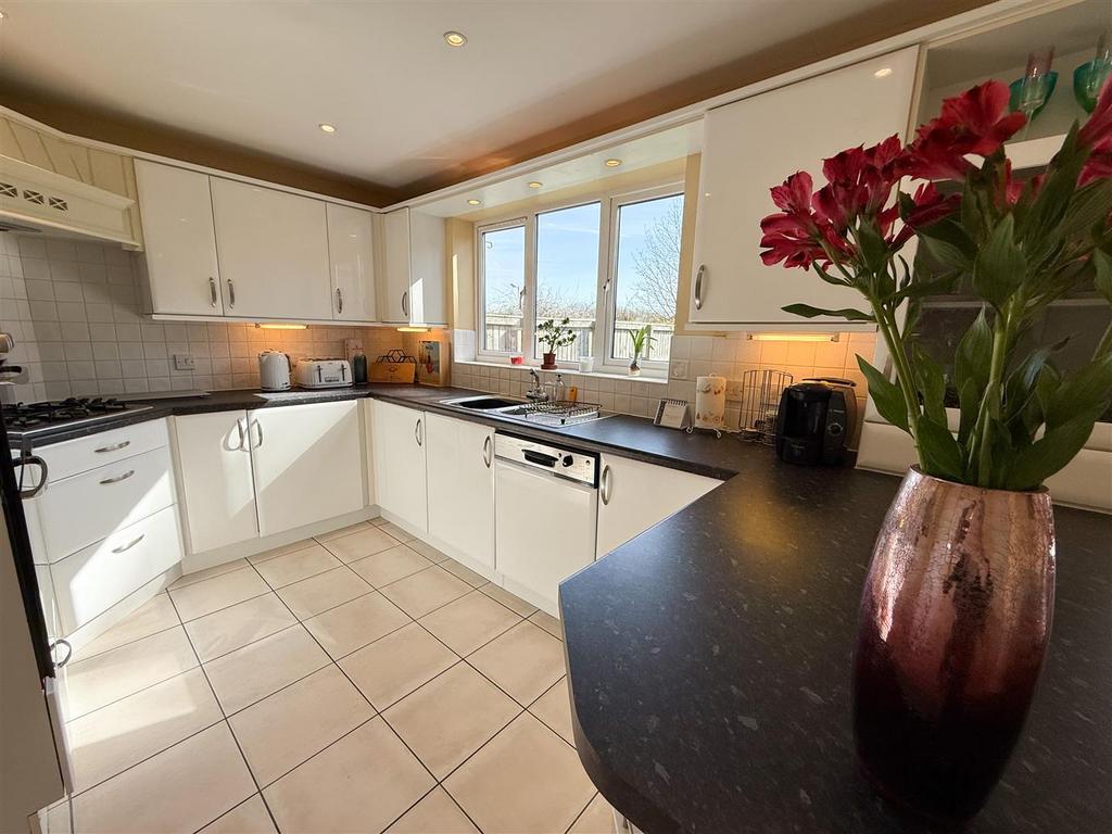 Openplan kitchen family room