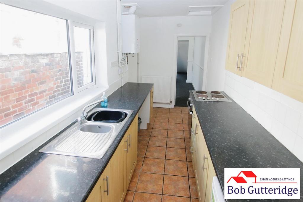 Fitted kitchen