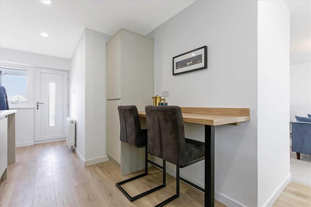 Breakfasting Kitchen
