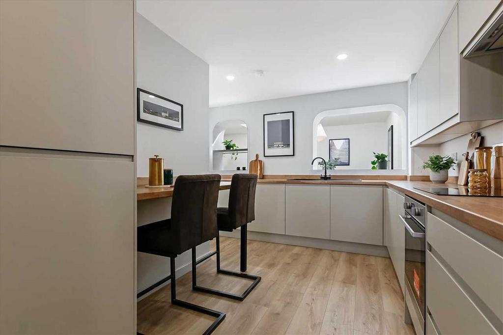 Breakfasting Kitchen