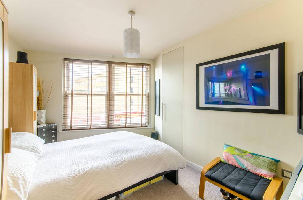 Florfield Passage Hackney London E8 1 Bed Flat To Rent 2 100 Pcm florfield-passage-hackney-london-e8-1-bed-flat-to-rent-2-100-pcm
