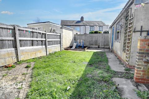 3 bedroom semi-detached house for sale, Acacia Road, Skellow, Doncaster