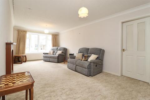 2 bedroom detached bungalow for sale, Heather Bank, Stamford Bridge
