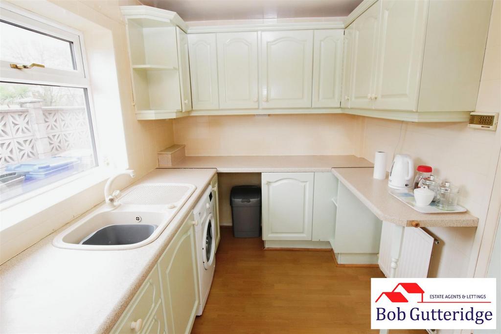 Fitted kitchen