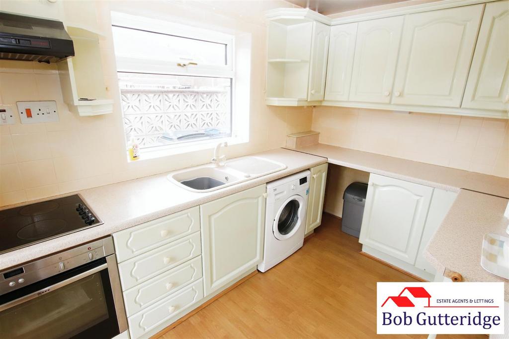 Fitted kitchen