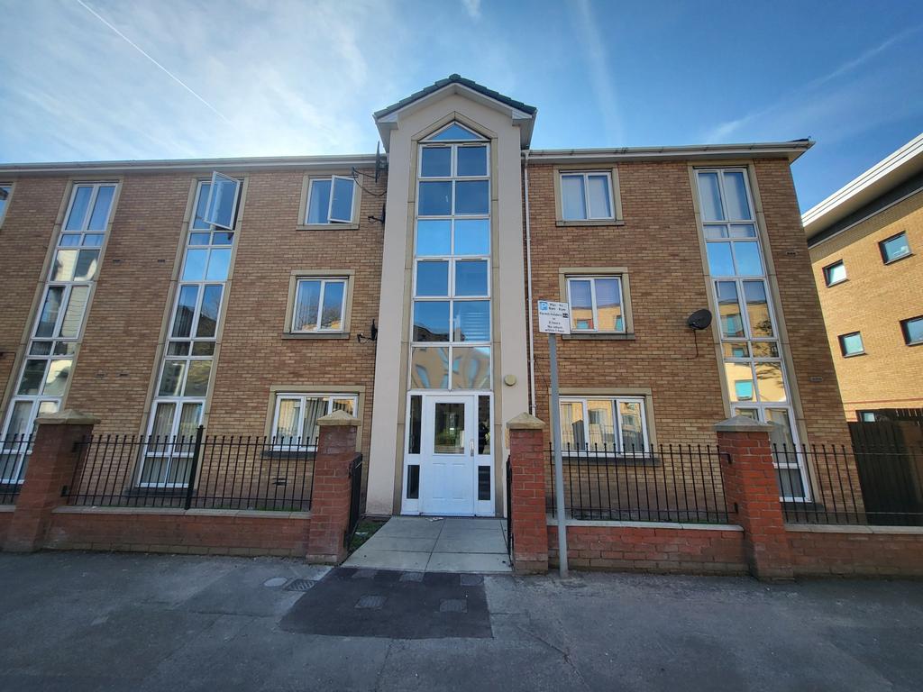 2 bedroom Flat for rent