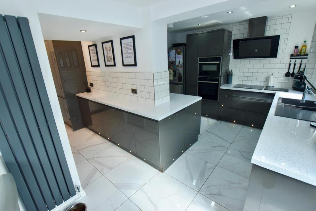 Kitchen / Diner