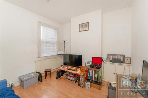 123 Bury Street, London, N9 7JP