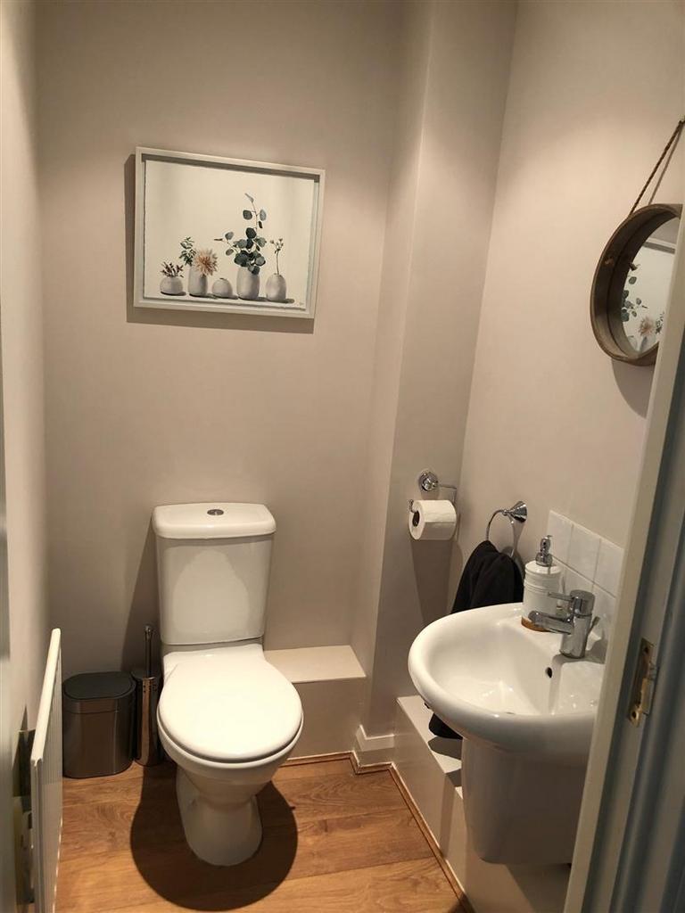 Guest cloakroom