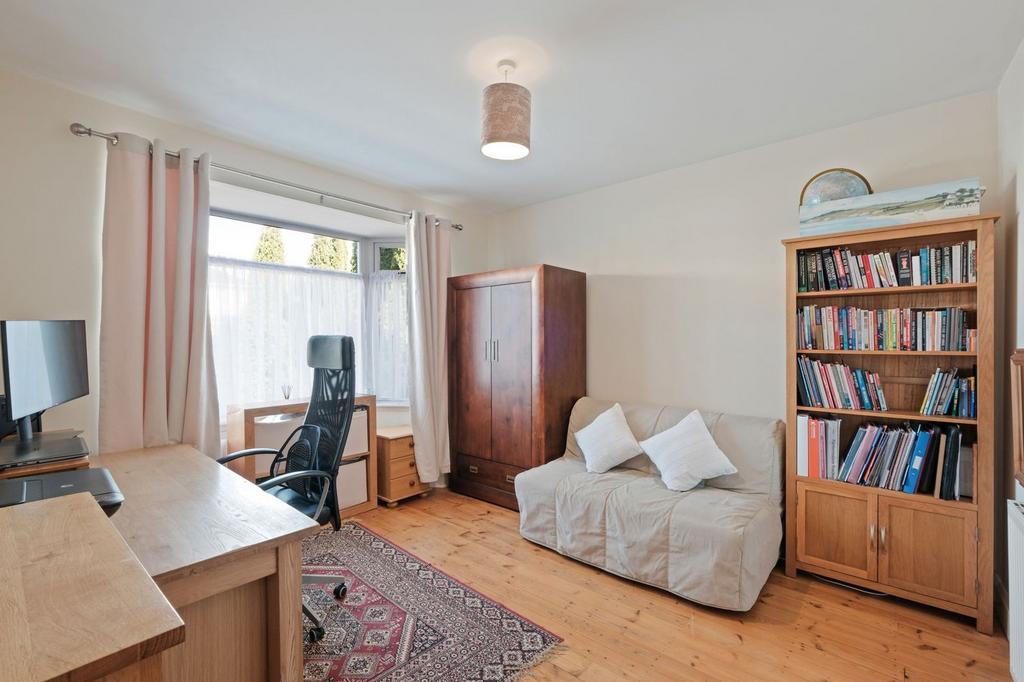Bedroom 4 / Office
