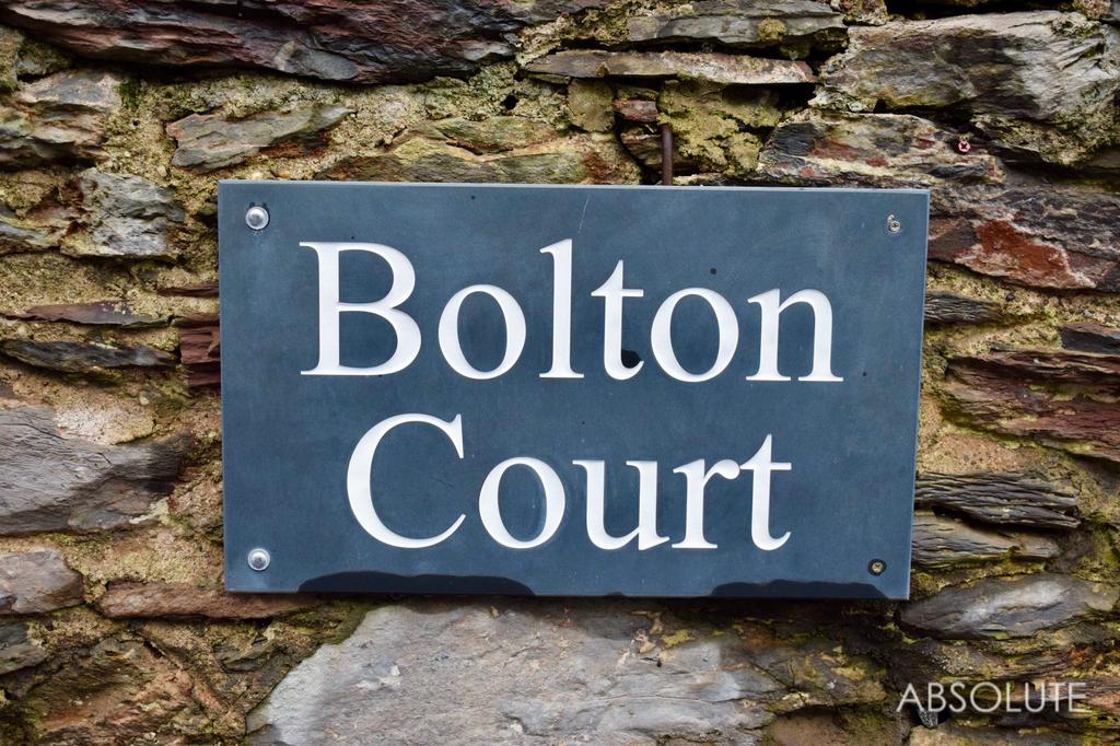 Bolton Court