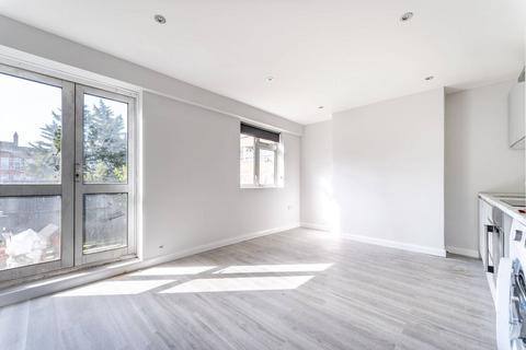 2 bedroom flat for sale, East Street, Elephant and Castle, London, SE17
