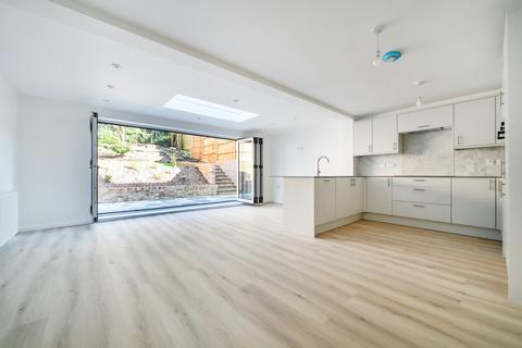 1 Sutton Crescent, Barnet, EN5 2SW