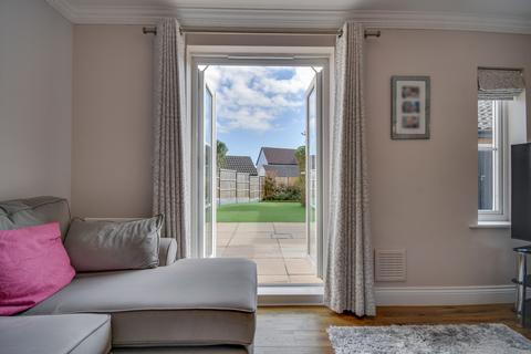 12 Bryant Link, Springfield, Chelmsford, CM2 6GZ