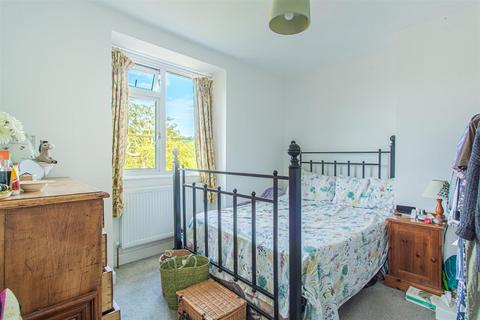 9 Bewley Crescent, Lacock, Chippenham, SN15 2PL