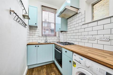 2 bedroom flat for sale, Mowll Street, London SW9