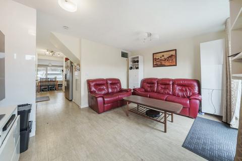 54 Closemead Close, Northwood, HA6 2RZ