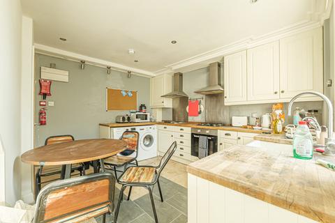 2 bedroom property for sale, Page Heath Villas Bromley BR1