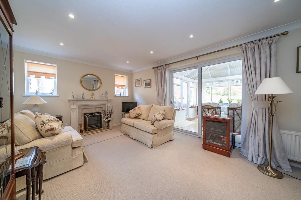 3-Careys-Croft-05434