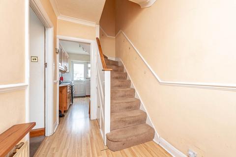 30 Cranmer Close, Morden, SM4 4SU