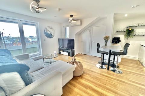 1 bedroom flat for sale, Ingrave Road, Brentwood CM15