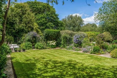 28 Causeway, Horsham, RH12 1HE