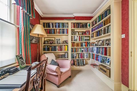 28 Causeway, Horsham, RH12 1HE