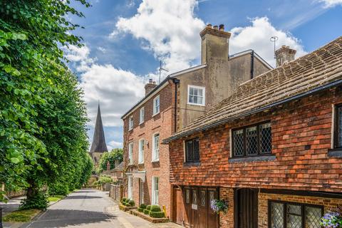 28 Causeway, Horsham, RH12 1HE