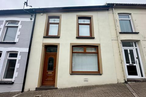 undefined, Tonypandy CF40